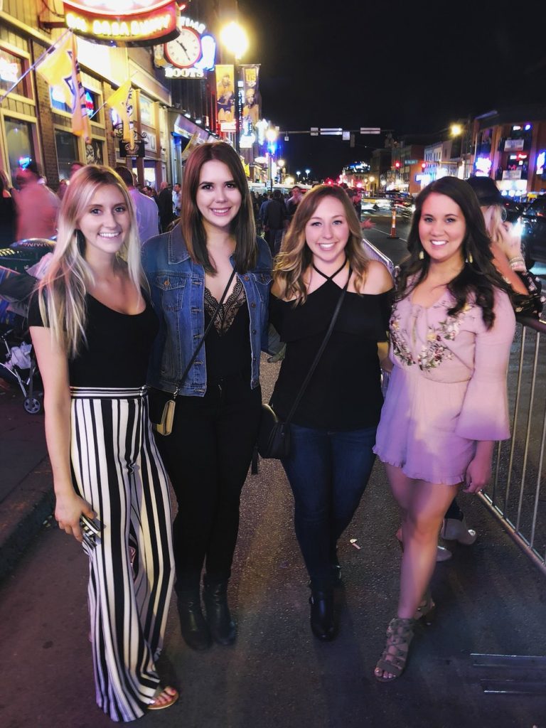 broadway street nashville