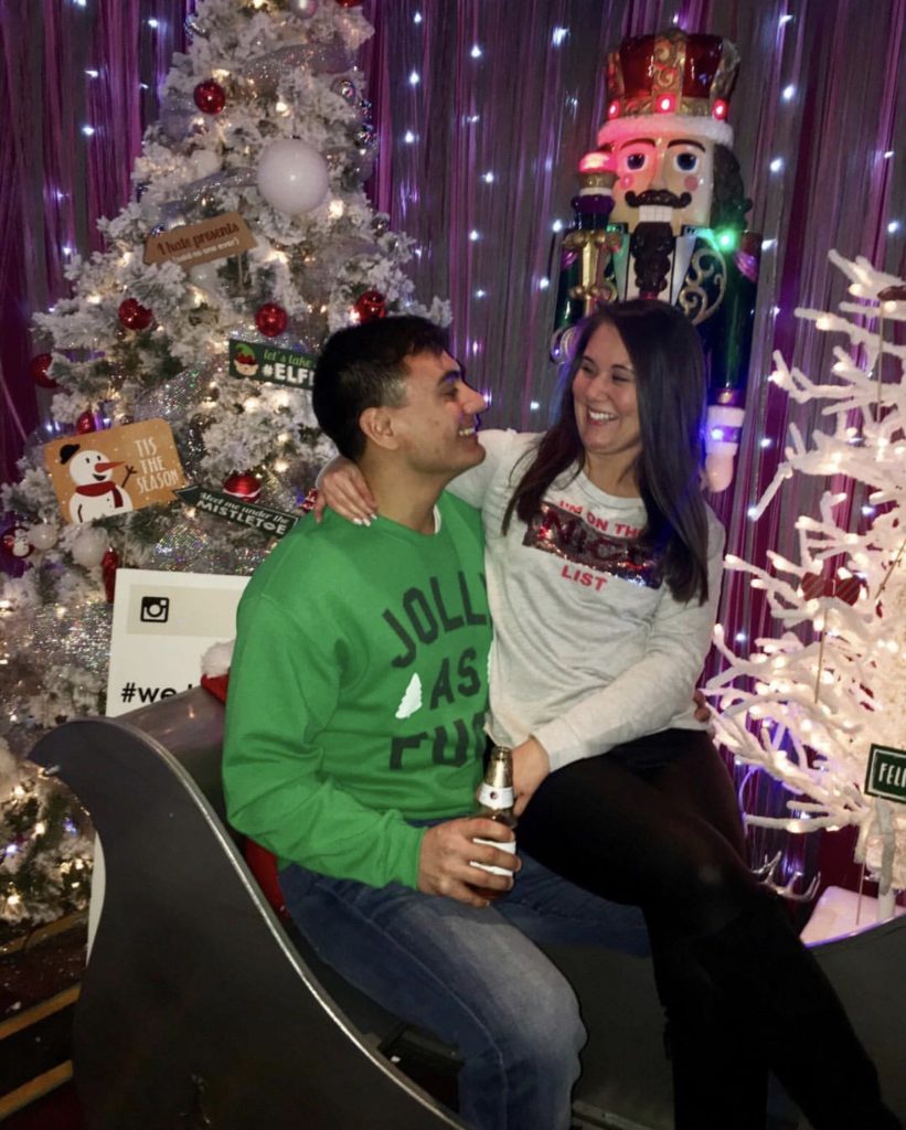 frosty's-christmas-pop-up-bar-chicago